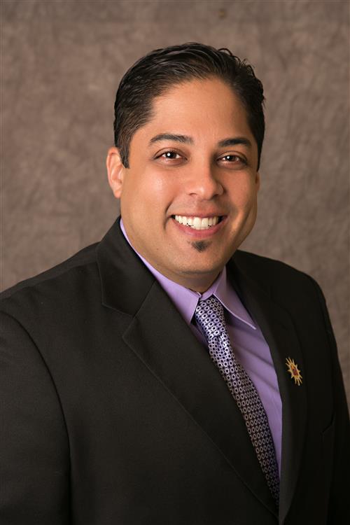 Dr. Yamil Sanchez
